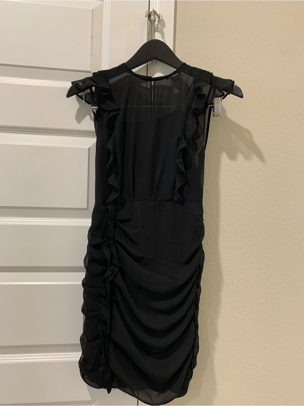 Express Black Ruffle Sheath Mini Dress (Size XXS)